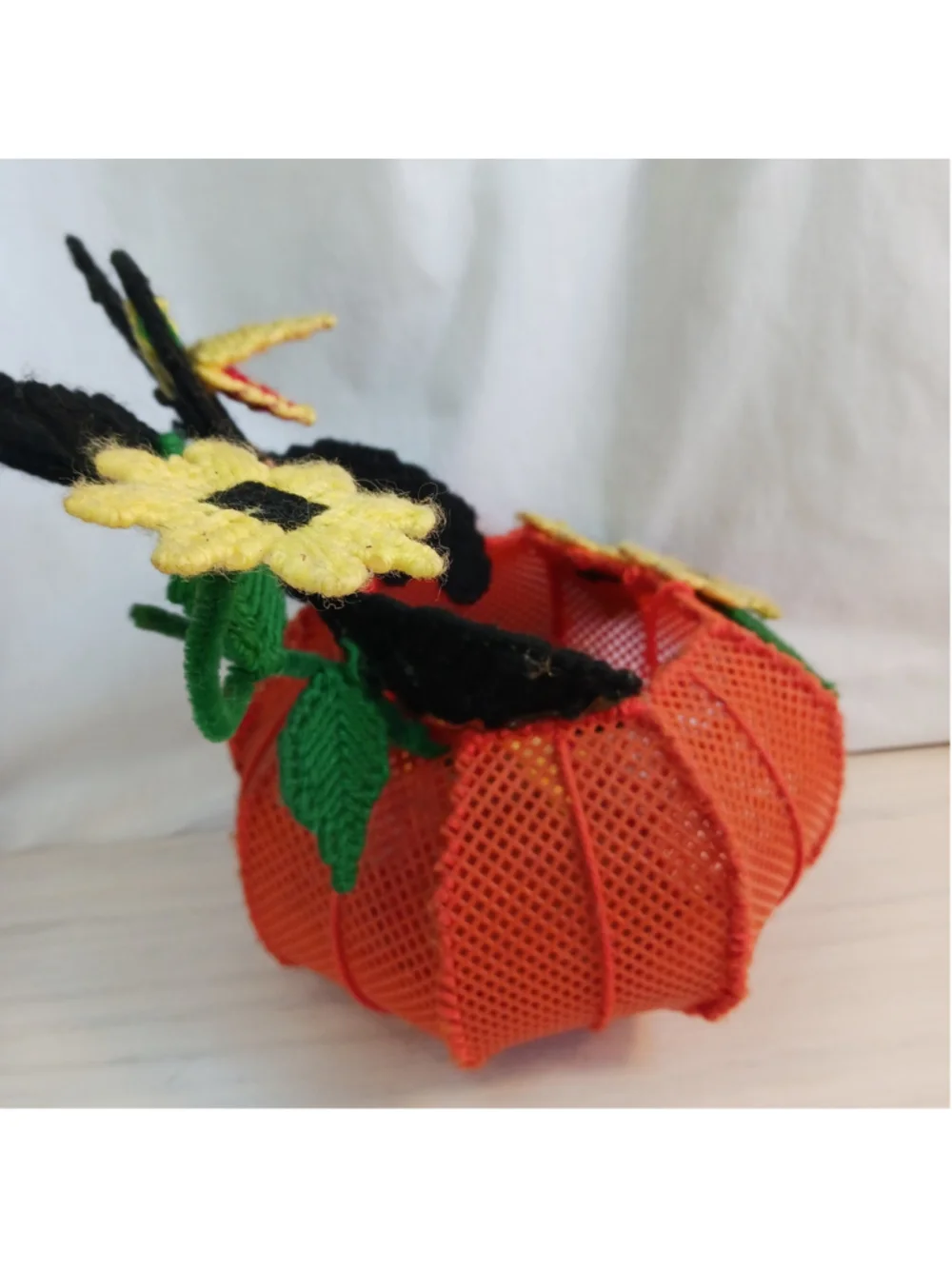Vintage Halloween Craft Basket Crow On Pumpkin With Sunflowers Handicraft